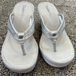 Ladies Sketcher Wedge Sandals
